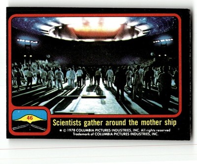 1978 Topps Close Encounters of the Third Kind #46 Scientists gather around the