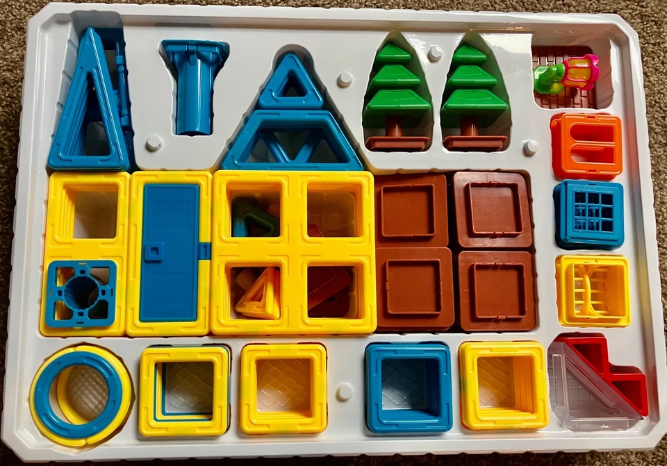 Magformers Village Set- 110 pieces - Image 2 of 4