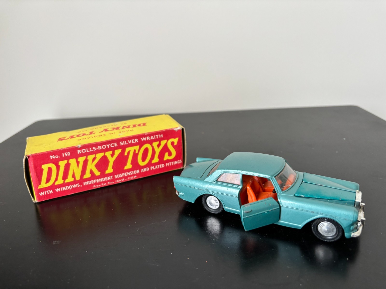 Dinky 150, Rolls Royce Silver Wraith - Free Price Guide & Review
