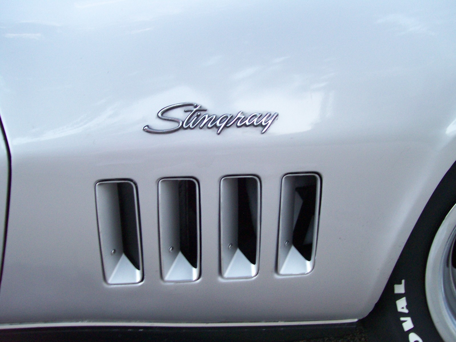 1969 Silver Chevrolet Corvette   | C3 Corvette Photo 4