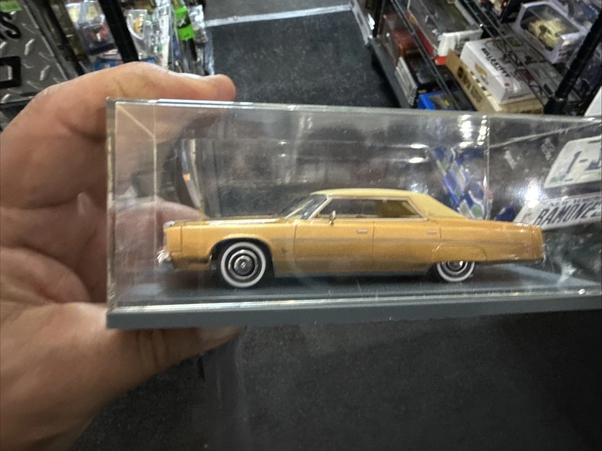 Neo Scale Models Chrysler 1:43 Diecast Cars, Trucks & Vans for