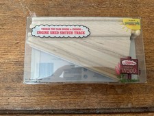 1992 Shining Time Wooden Thomas Train Engine Shed Switch Tracks