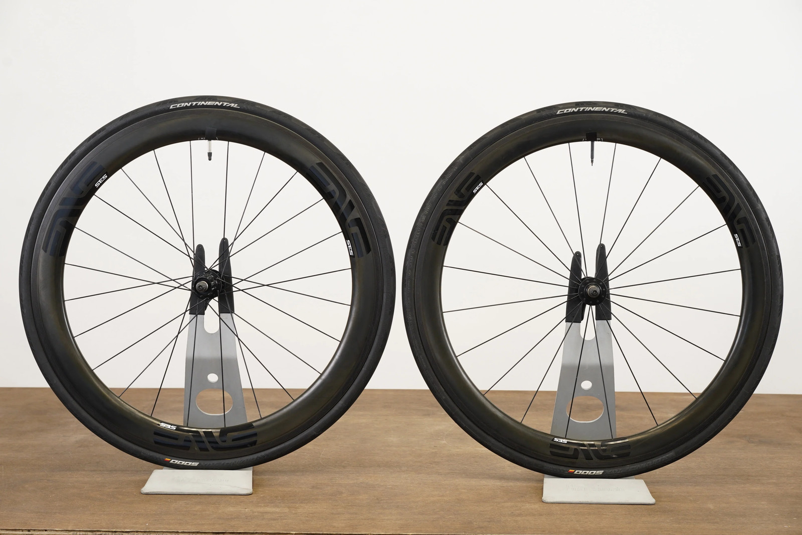 ENVE SES 4.5 Gen 2 DT Swiss 240s Carbon Clincher Rim Brake Wheelset 11 Speed
