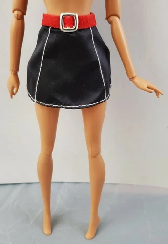 Mattel Barbie Doll Walt Disney World 25th Anniversary 1996 Black Skirt Red Belt