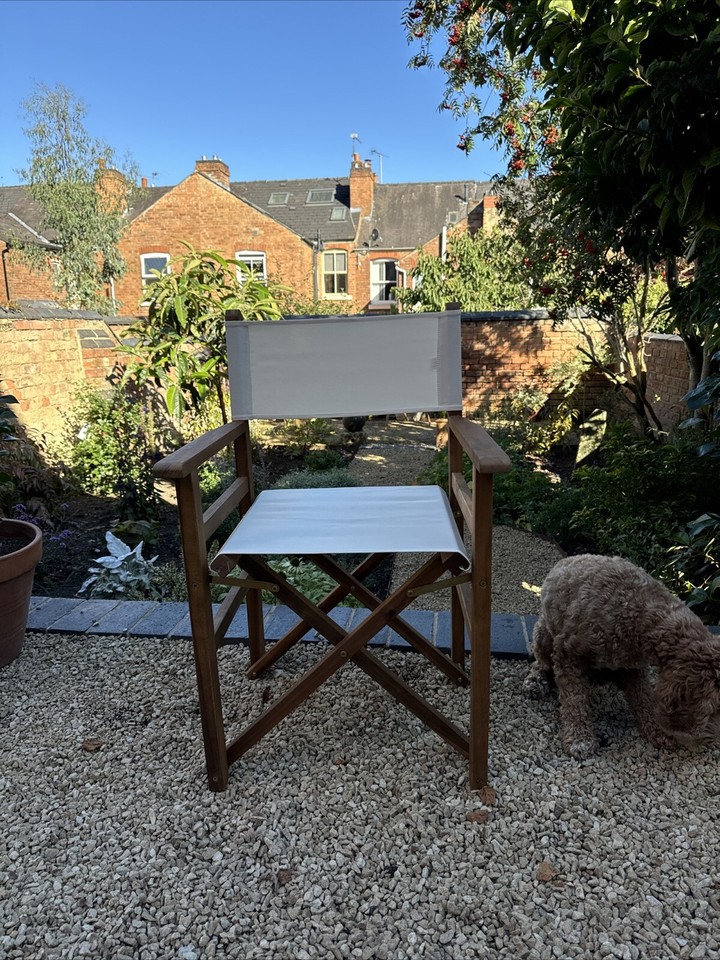 Folding Director's Chair White Fabric Wood Outdoor Vintage Style Garden