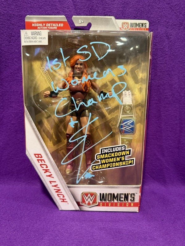 WWE Becky Lynch signed Women’s Division elite figure