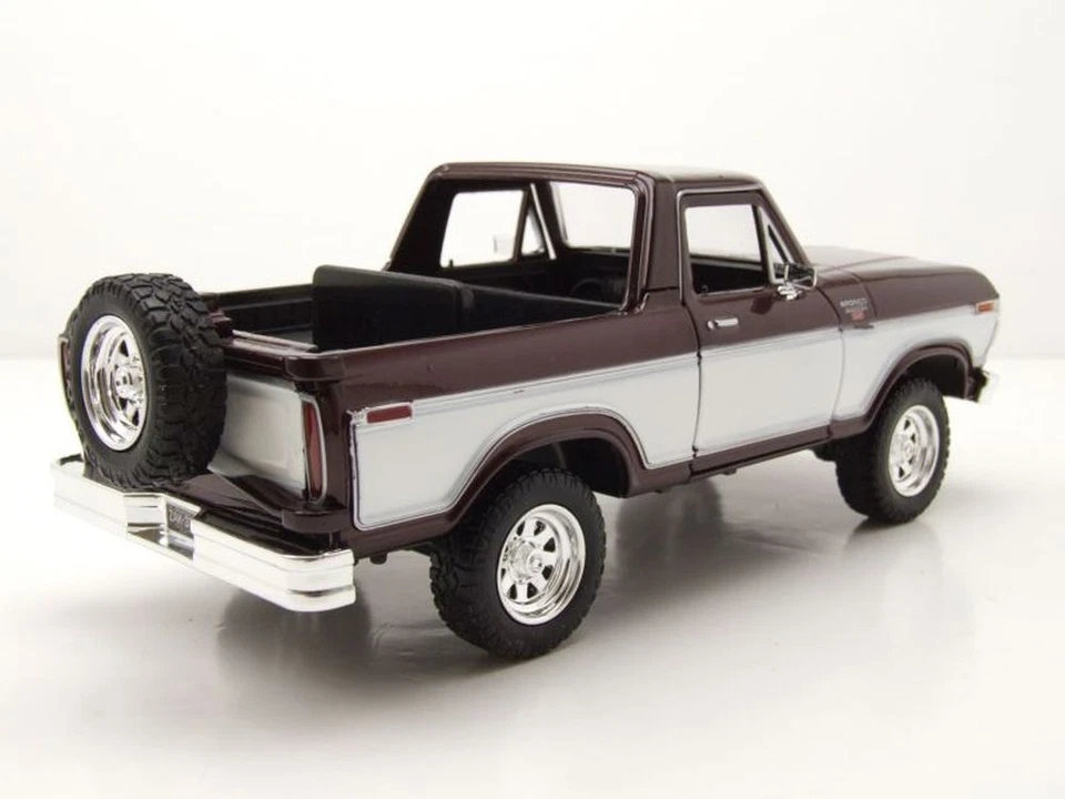 Ford BRONCO Pick Up 1978 Rosso Scuro Modellino Auto Bianca 1:24 MotorMax - Immagine 2 di 4