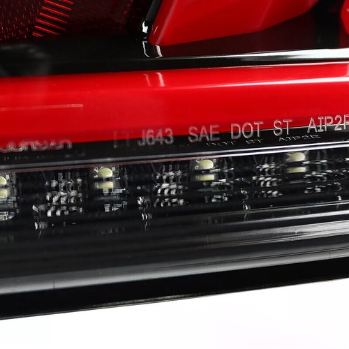 Fanale posteriore sequenziale a led nero lucido LH&RH per Hyundai Genesis Coupè 2010-2016 - Foto 12 di 17