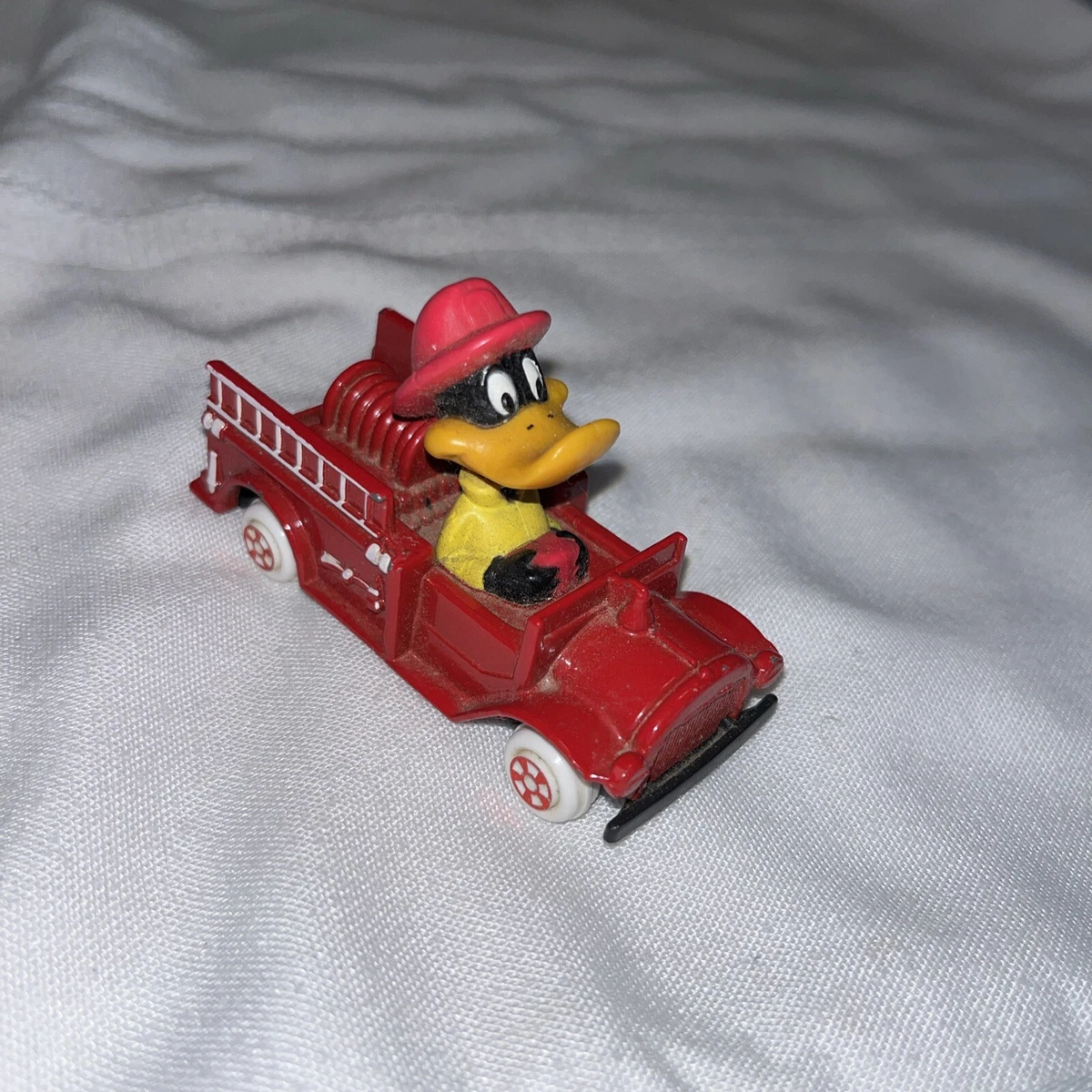 Figurine ERTL Diecast – Daffy Duck En Camion Pompier, Looney Tunes, Neuf Sous Blister
