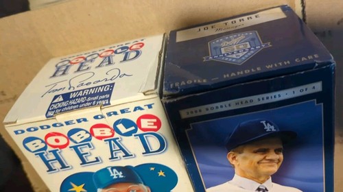 2x LA Dodgers Bobbleheads- Tommy LaSorda 2001 Stadium Exclusive + Joe Torre 2008 - Picture 7 of 8