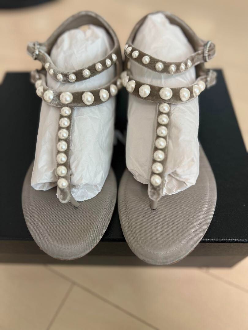 【CHANEL】Mules ミュール パール 華やか エレガント CHANEL Pearl Velvet Thong Sandals Mules Pumps Shoes Women