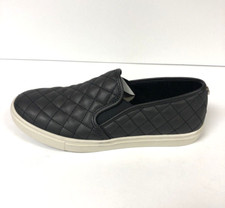 Steve Madden Women  s Ecentrcq, Black Slip-On Shoes, Size 9M.