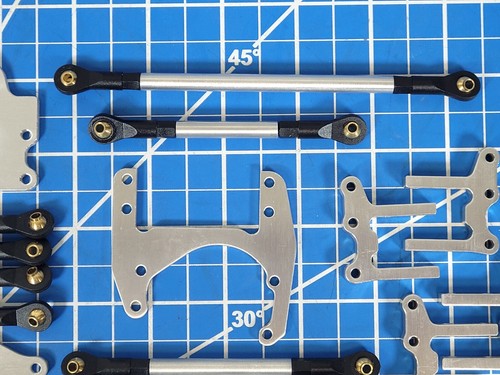 Sospensioni 4 collegamenti + attacco sterzo anteriore Tamiya 1/10 ascensore Toyota Hilux Ford F350 - Foto 5 di 16