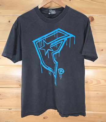 VTG Famous Stars And Straps T shirt Men Large Big Logo Y2K