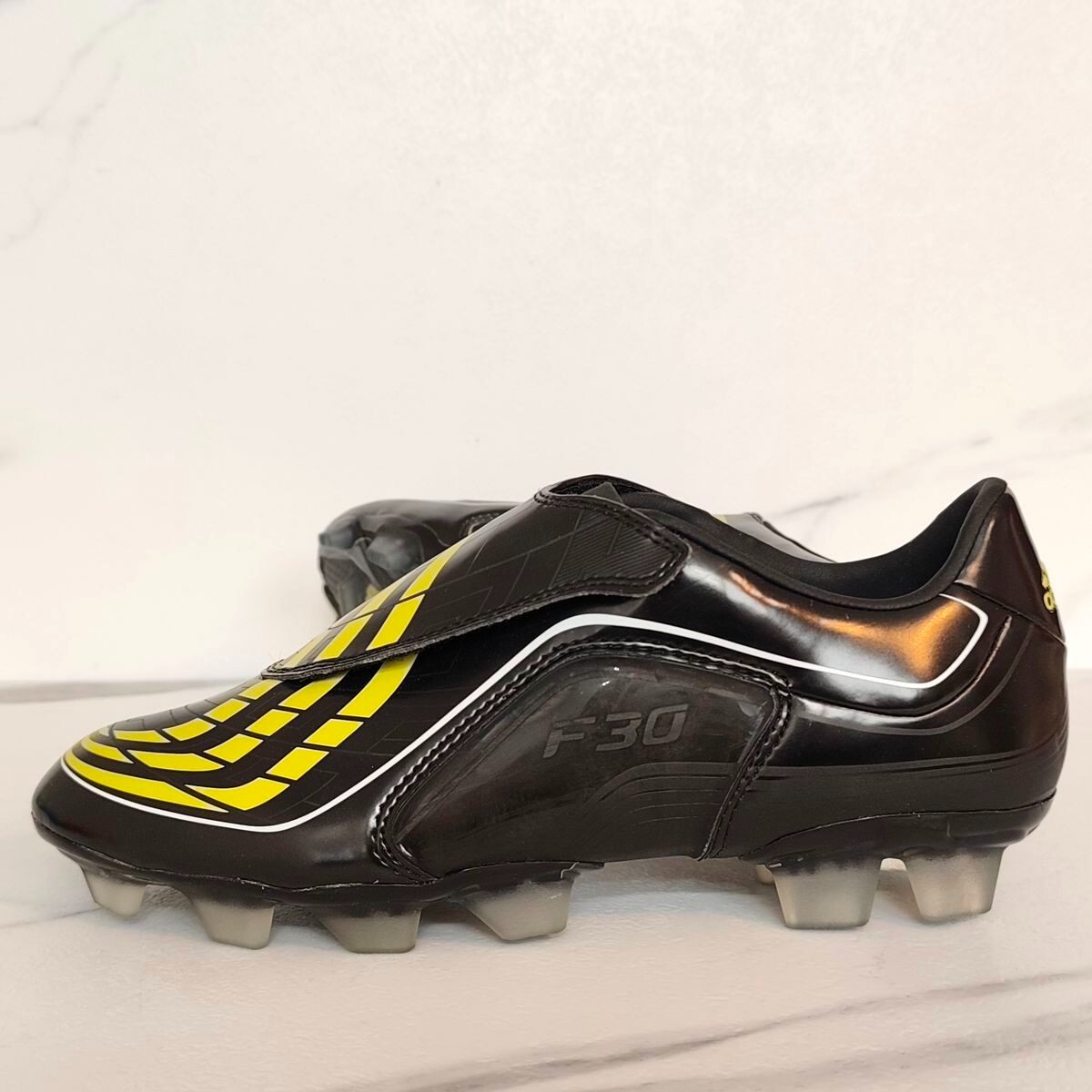 adidas サッカーシューズ / F30 TRX TF adidas アディダス F30 TRX TF(オレンジ×ブラック) U44263