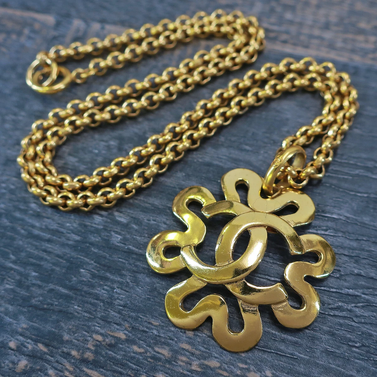 CHANEL Gold Plated CC Logos Clover Charm Vintage Necklace Pendant