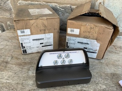NEW Hubbell Wall Pack Full Co 13W Led HLNC5LU5K Perimeter Outdoor 120-277V