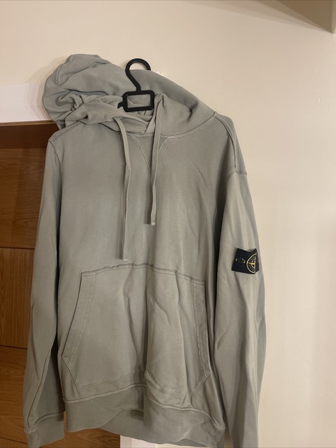 stone island hoodie xl Worn One Or Two Times Max. Lovely Hoodie. stone island hoodie xl Worn One Or Two Times Max. Lovely Hoodie.
