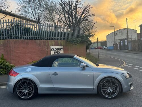 2010 Audi TT 2.0T FSI S Line Special Ed 2dr S Tronic CONVERTIBLE Petrol Automati - Picture 4 of 14