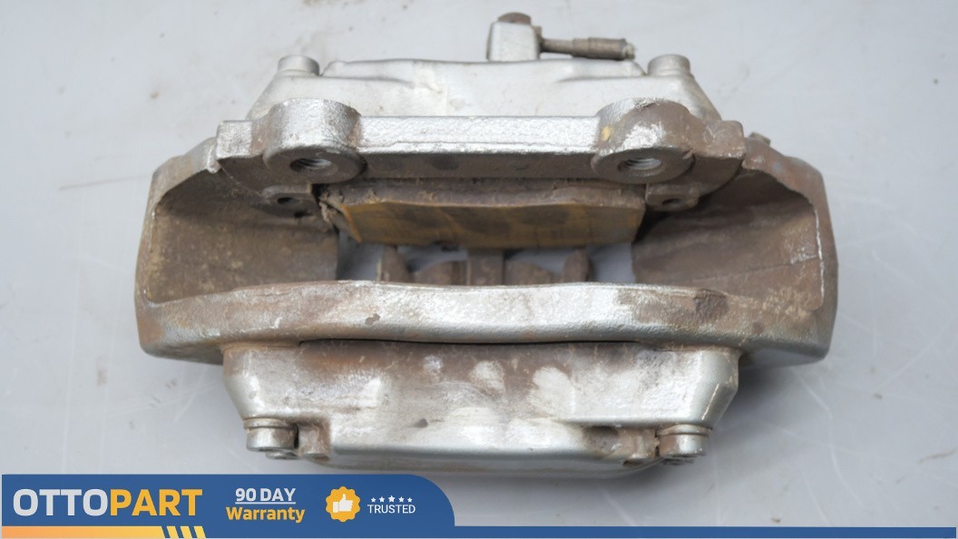 2004-2017 Maserati Quattroporte Front Left Side Brake Caliper Calipers Set OEM