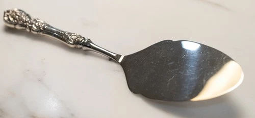 Reed & Barton Sterling Silver Pie / Cake Server 10"