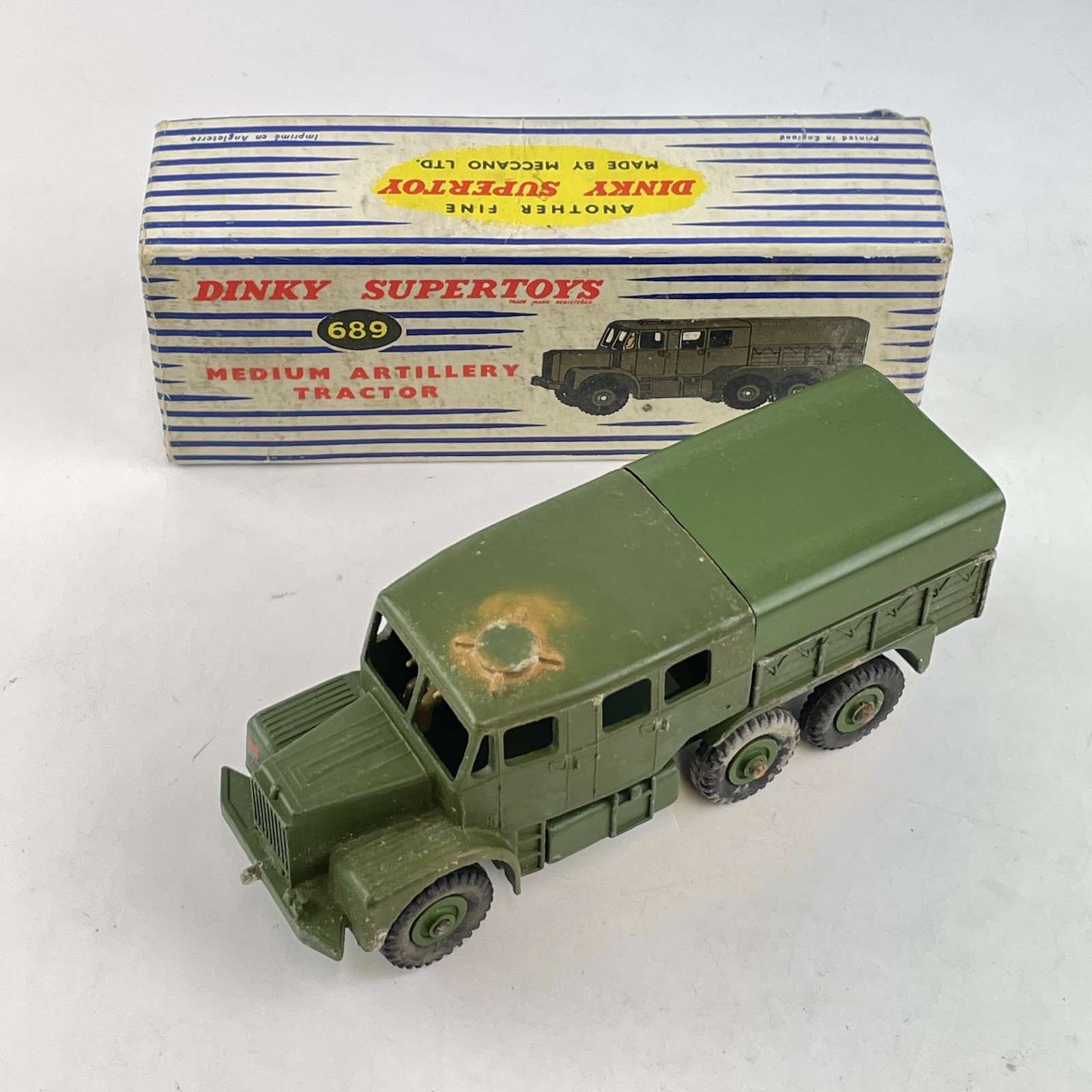 Dinky 689, Medium Artillery Tractor - Free Price Guide & Review