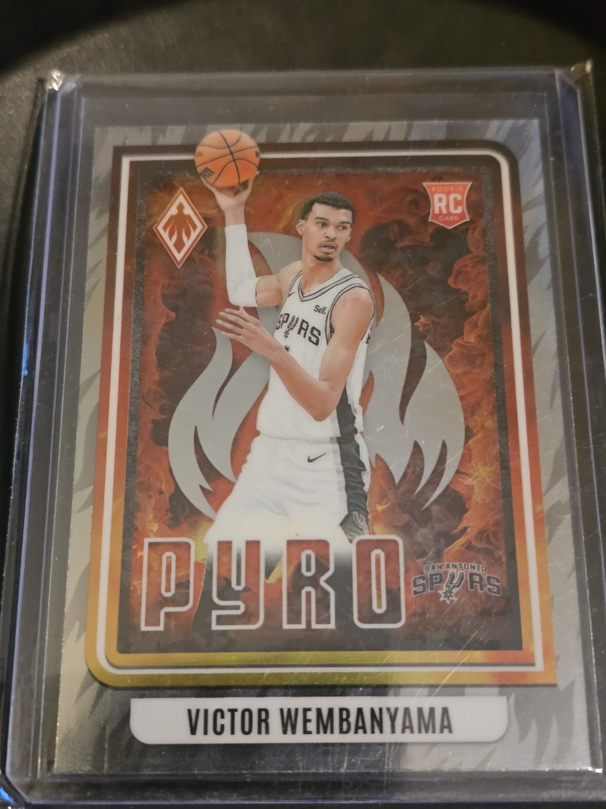 2023-24 Panini Phoenix - Pyro Victor Wembanyama #5 (RC)