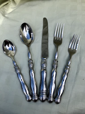 Southern Living at Home Gallery Flatware (#40588), 5pc Place Setting, NIB