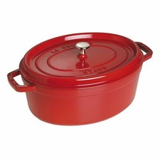 STAUB France Cocotte 29 cm oval 4,2 Liter Gusseisen rot