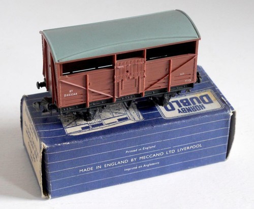 HORNBY DUBLO (32021) SUPER DETAIL (SD6) 8 TON CATTLE WAGON BR (BOXED) - Picture 5 of 12