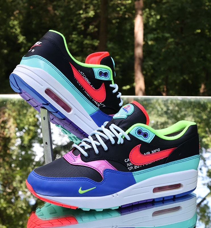 Nike Air Max Parachute Men's Size Black Hyper Grape Custom