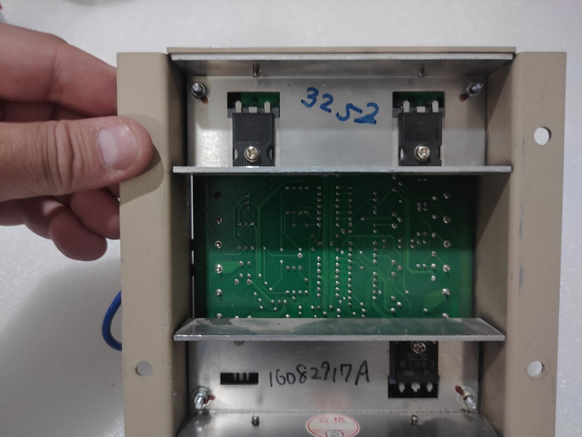 ギブソンDC TOHO SEISAKUSHO CO.LTD XS-400B-03 SOURCE DC24V SPEED