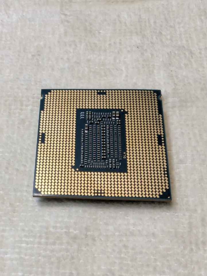 Intel Core I5-9600K Gently Used Never Overclocked. - Image 3 of 3