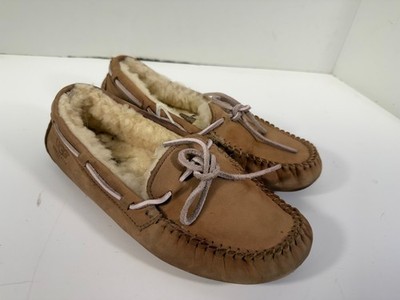 UGG Australia Dakota Moccasins Slippers Women 8 Brown Sheepskin Lined Comfort