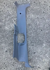 92-96 FORD F150 F250 F350 REGULAR & CREW CAB LEFT REAR C PILLAR TRIM, GRAY OEM