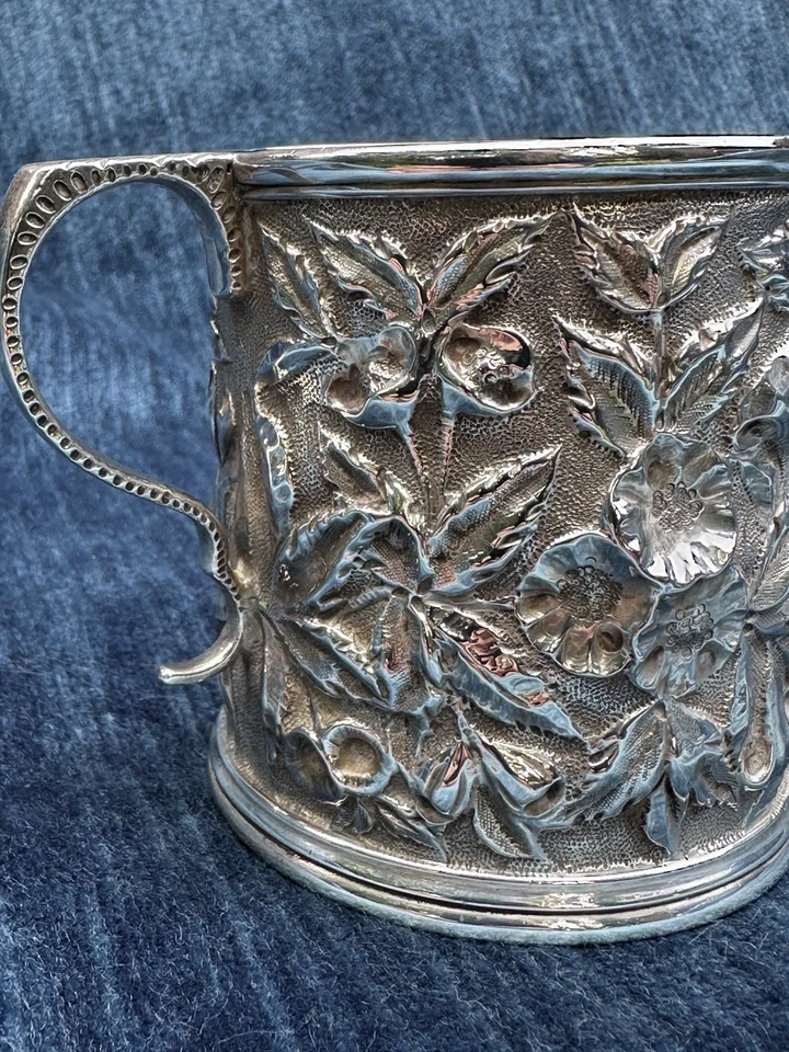 Antique S. Kirk & Son 91.6% silver floral repoussed children mug wt.4.3 oz. - Image 3 of 4