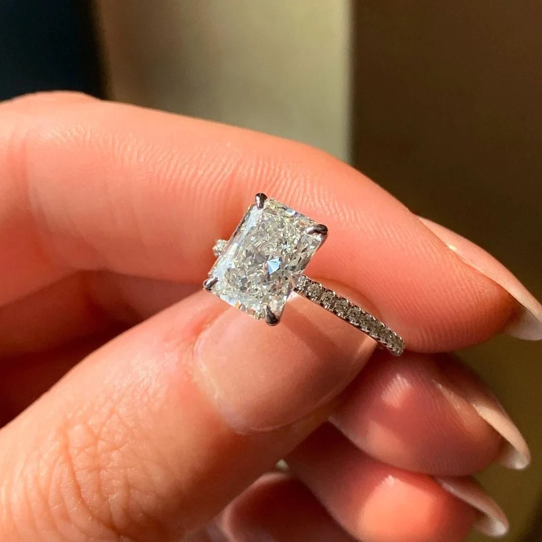 Moissanite engagement rings radiant cheap cut
