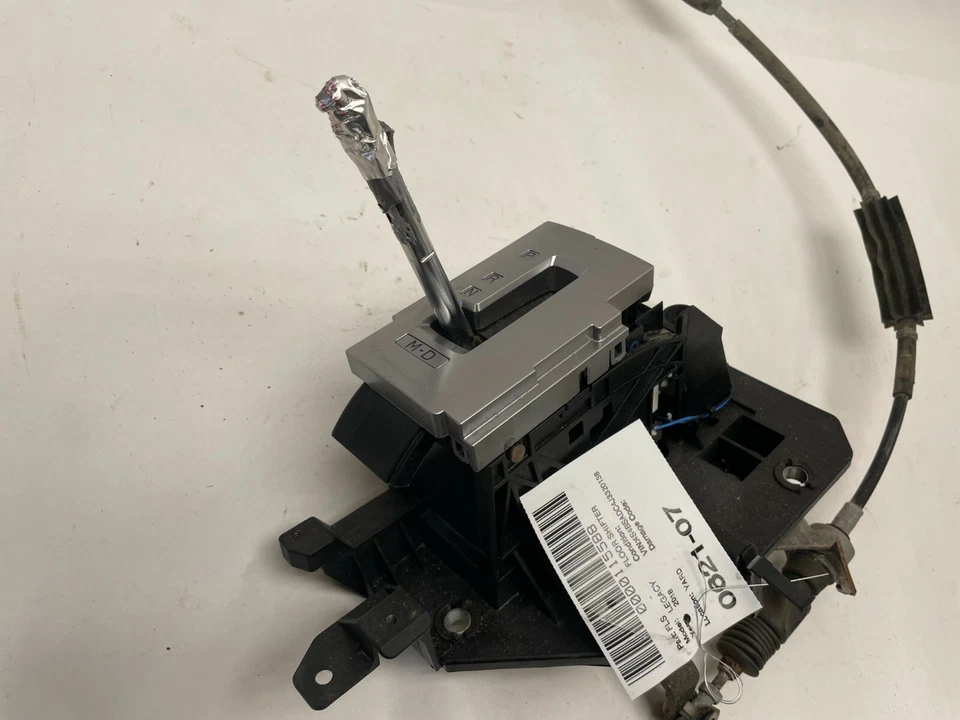 Subaru Legacy Outback 2015-2019 palanca de cambios de piso selector de cambios Foto 2 de 4