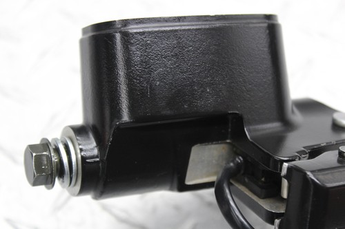 2010 POLARIS SPORTSMAN 850 TOURING EFI EPS FRONT BRAKE MASTER CYLINDER - Picture 8 of 12