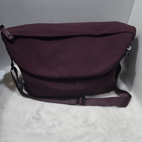 Lululemon All Night Festival Bag