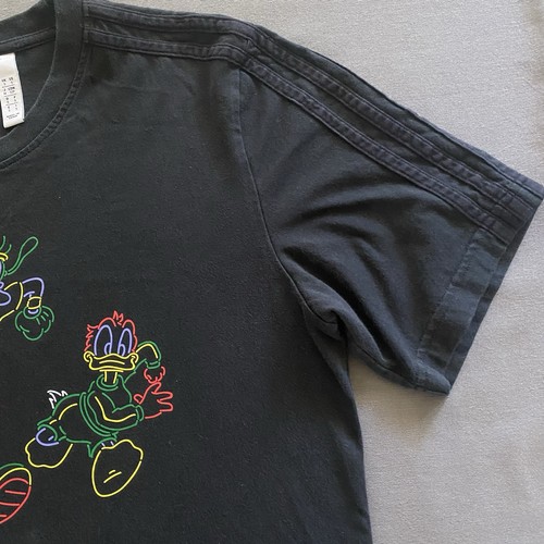 Camiseta Adidas X Disney 2020 para hombre talla pequeña negra neón Mickey Goofy Donald - Imagen 6 de 11