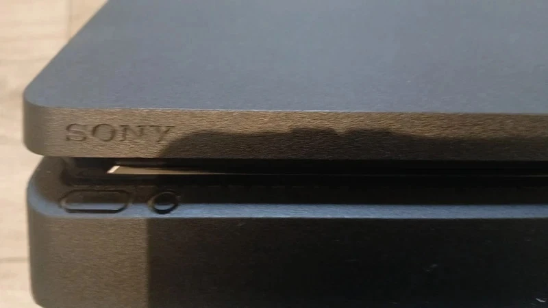 Sony PlayStation 4, Foto 3 von 5