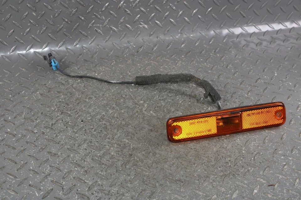 03-09 Hummer H2 Front Driver Left LH Side Marker Light Lamp Lens OEM Factory WTY - Image 2 of 4