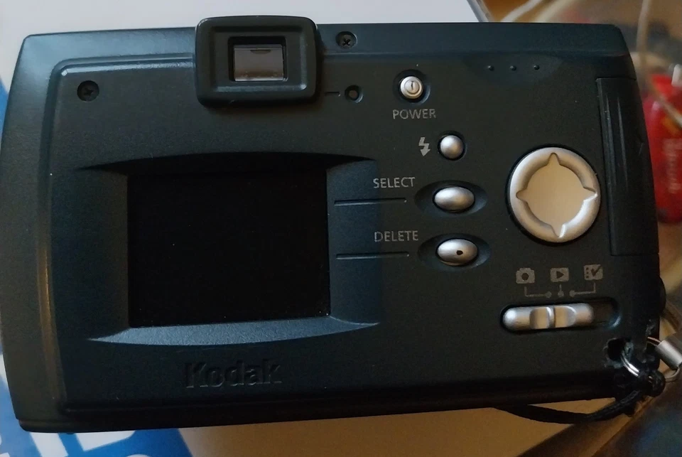 Kodak DX 3700 Digitalkamera 3,1 megapixel - Bild 3 von 4