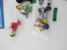 LEGO CITY Police Starter Set 60136 2017 100% Complete w/ Instructions