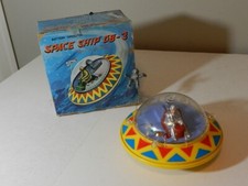 VINTAGE SPACE SHIP TOY- BATTERY OPERATED- OK TOYS- SPACESHIP- ALIEN- COOL