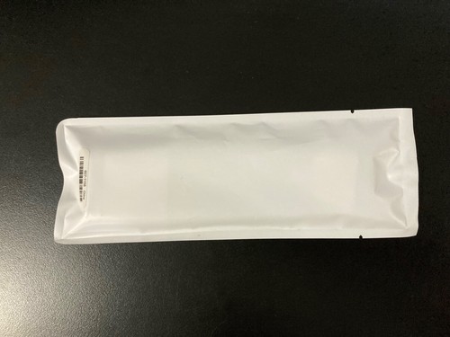 New Unopened Genuine Apple DVI to VGA Display Adapter Cable M8754G/A White - Picture 2 of 2