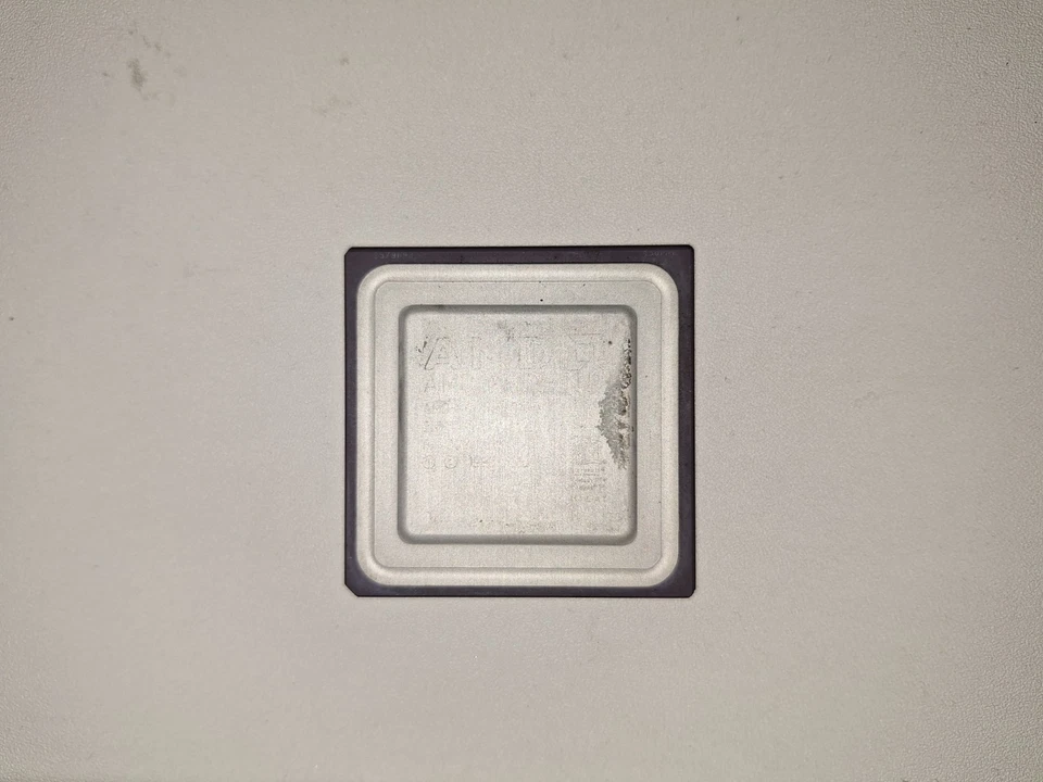 AMD K6-3 450AHX AMD-K6-III/450AHX rare vintage CPU GOLD - Image 2 of 2