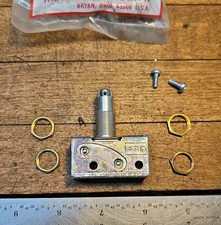 Aro 215-C Manual Air Control Valve, Roller #1038