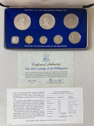 Philippines 1975 silver Proof year coin set with certificate of authenticity